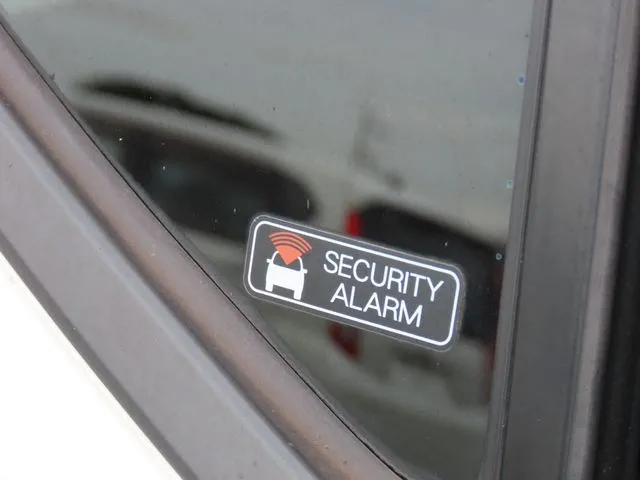 ダイハツ　ミラ　イース