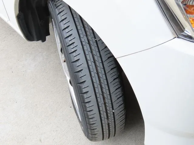 ダイハツ　ミラ　イース