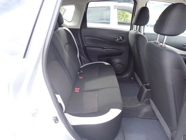 ニッサン　ノート