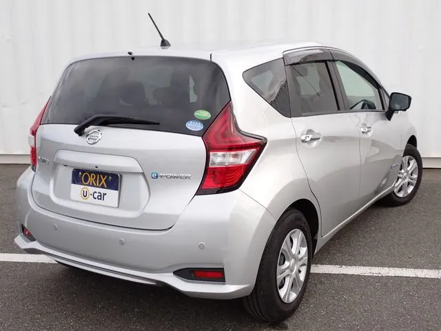 ニッサン　ノート