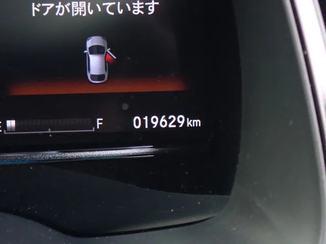 ホンダ　シャトル　ハイブリッド　４ＷＤ