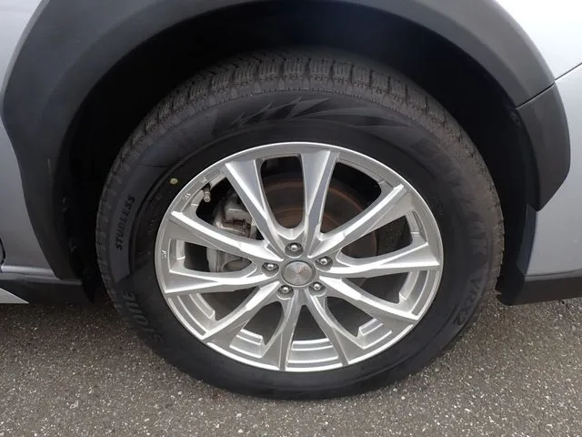 SUBARU XV ハイブリッド(スバル)の車両写真