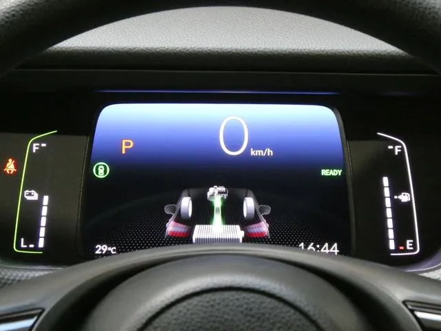 ホンダ　フィット　ｅ：ＨＥＶ