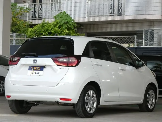 ホンダ　フィット　ｅ：ＨＥＶ