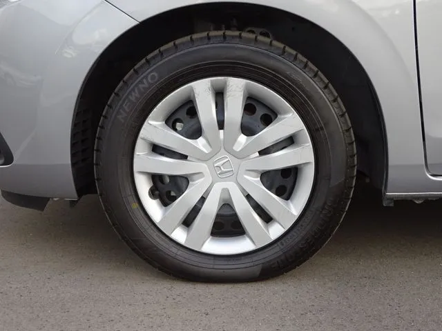 フィット　ｅ：ＨＥＶ（ホンダ）の車両写真