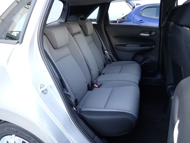 フィット　ｅ：ＨＥＶ（ホンダ）の車両写真