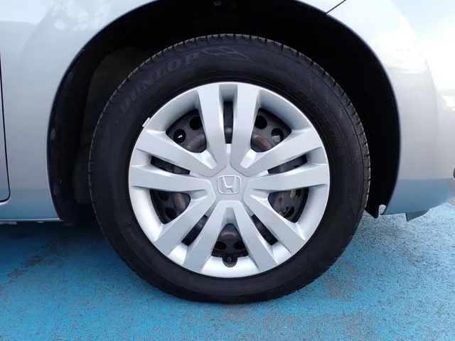 フィット　ｅ：ＨＥＶ（ホンダ）の車両写真