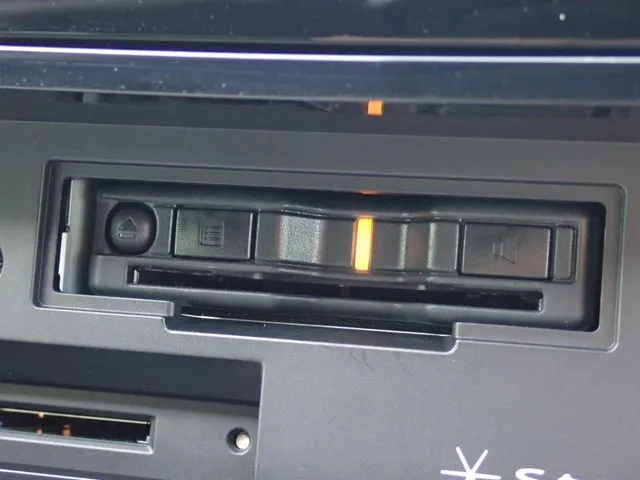 フィット　ｅ：ＨＥＶ（ホンダ）の車両写真