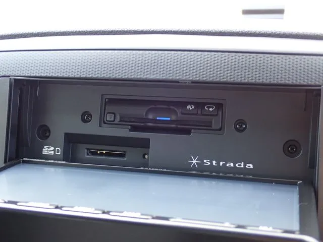 ミラ イース(ダイハツ)の車両写真