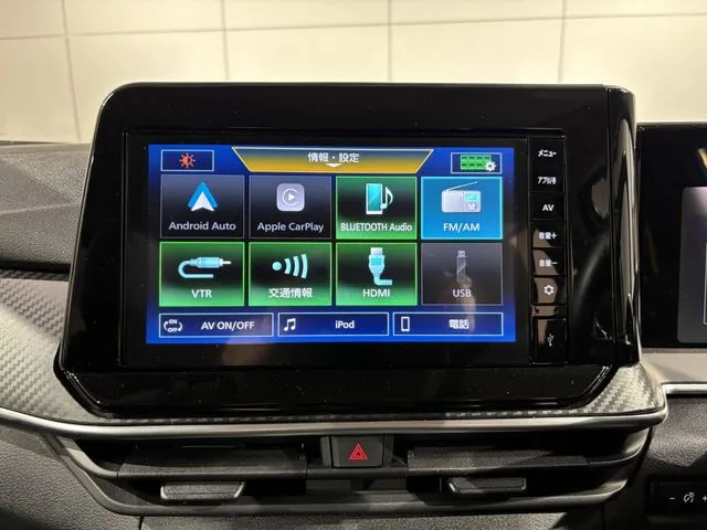 ニッサン　ノート　４ＷＤ