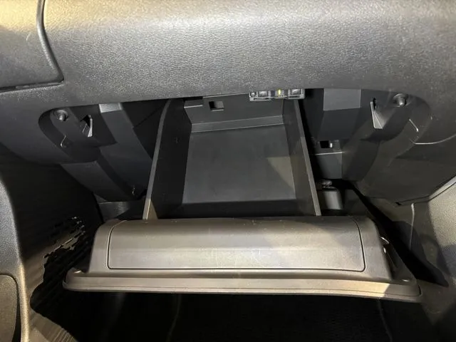 ニッサン　ノート　４ＷＤ