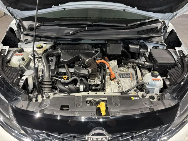 ニッサン　ノート　４ＷＤ