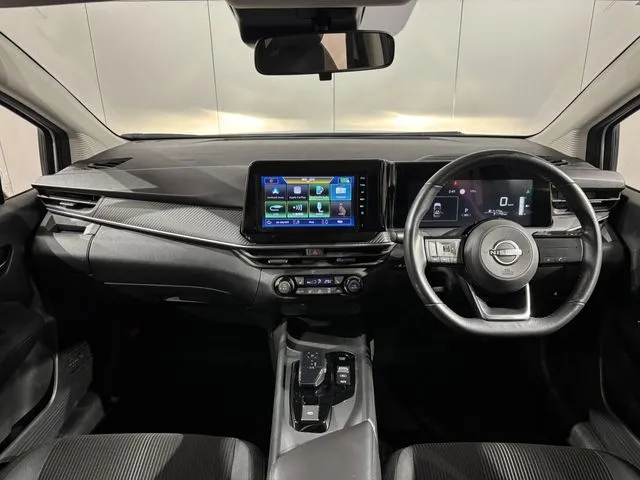 ニッサン　ノート　４ＷＤ