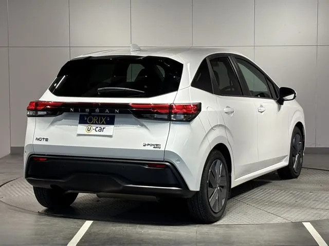 ニッサン　ノート　４ＷＤ