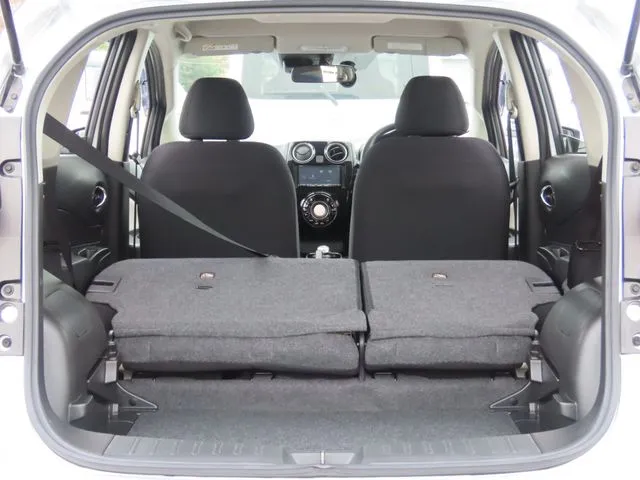 ニッサン　ノート