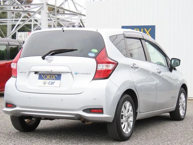 ニッサン　ノート