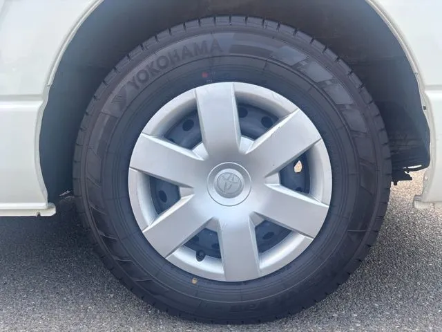 トヨタ ハイエースバン 1.25t 2WD