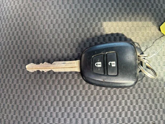 トヨタ ハイエースバン 4WD