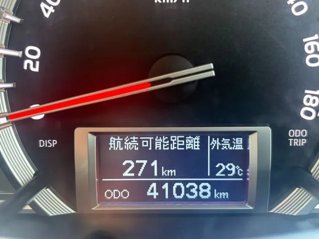 トヨタ ハイエースバン 4WD