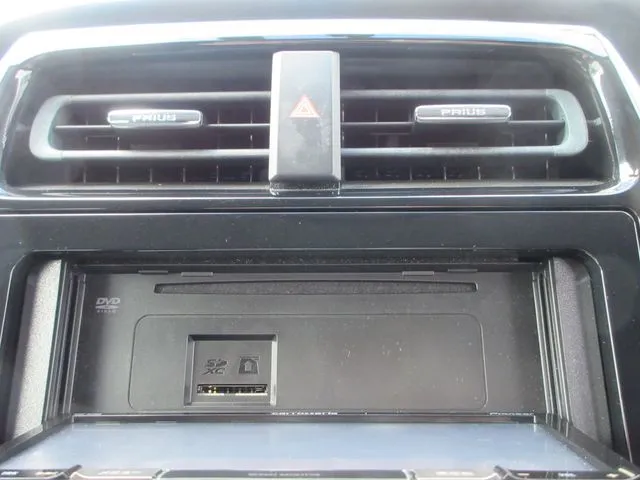 トヨタ プリウス