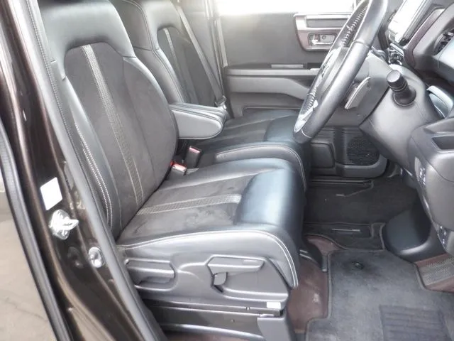 ホンダ　Ｎ　ＢＯＸ　カスタム