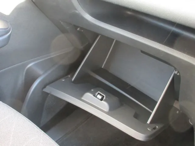 セレナ　４ＷＤ（ニッサン）の車両写真