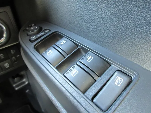 タント 4WD(ダイハツ)の車両写真