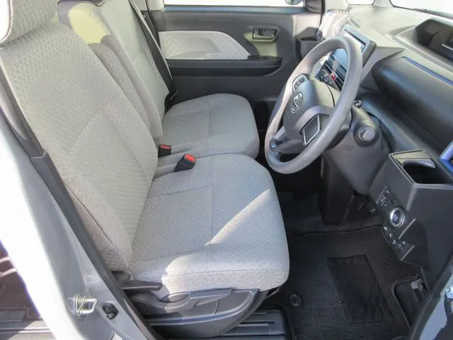 タント 4WD(ダイハツ)の車両写真