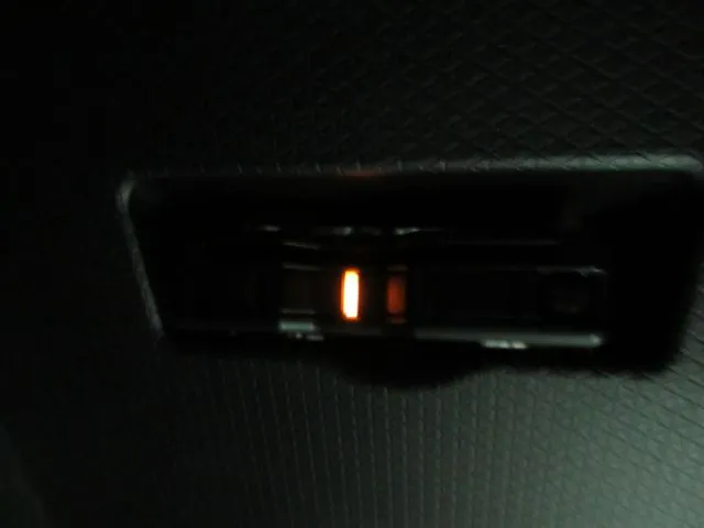 タント 4WD(ダイハツ)の車両写真