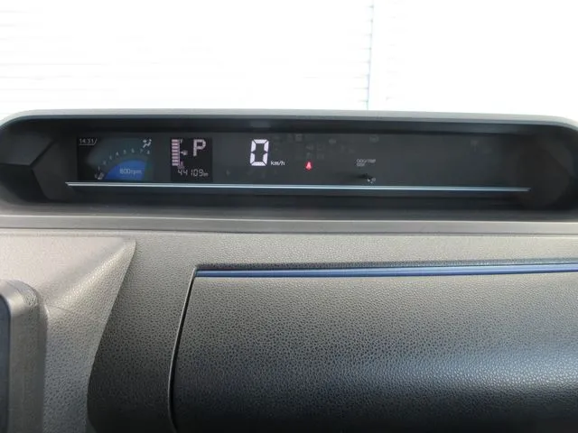 タント 4WD(ダイハツ)の車両写真