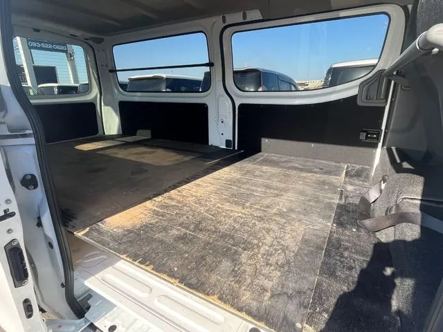 ＮＶ３５０キャラバン　１．２５ｔ（ニッサン）の車両写真