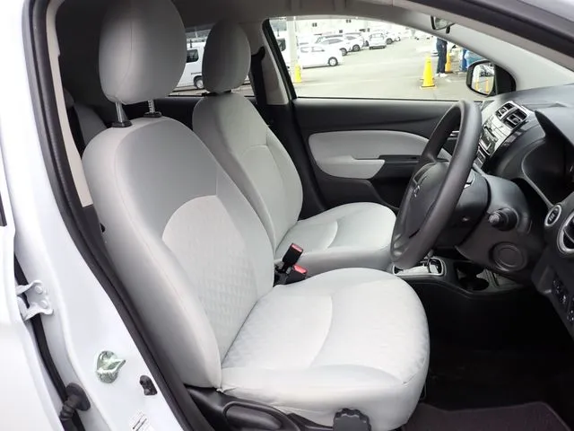 ミラージュＨＢ（ミツビシ）の車両写真