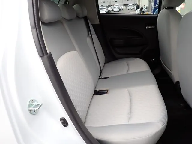 ミラージュＨＢ（ミツビシ）の車両写真