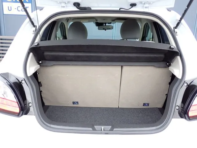 ミラージュＨＢ（ミツビシ）の車両写真