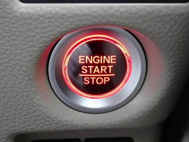 N BOX(ホンダ)の車両写真