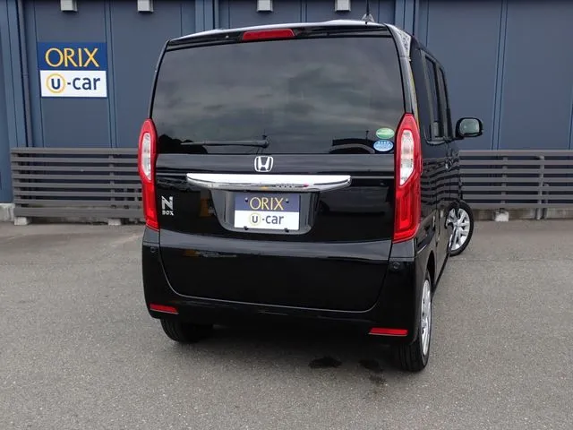N BOX(ホンダ)の車両写真