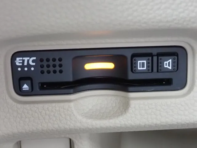 N BOX(ホンダ)の車両写真