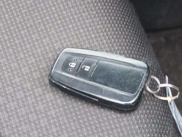 プリウス（トヨタ）の車両写真