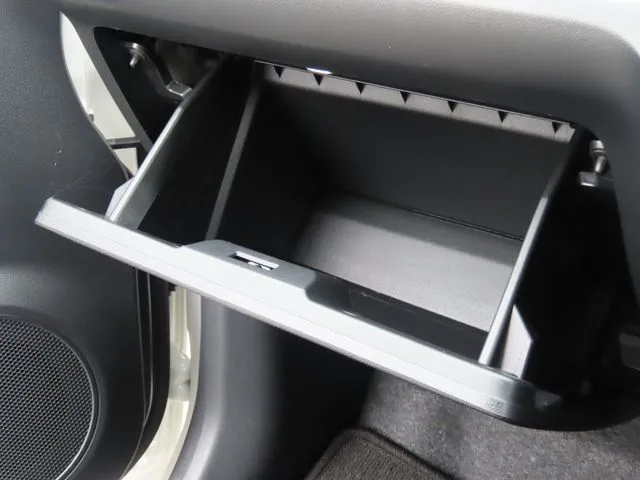 ダイハツ　ミラ　イース