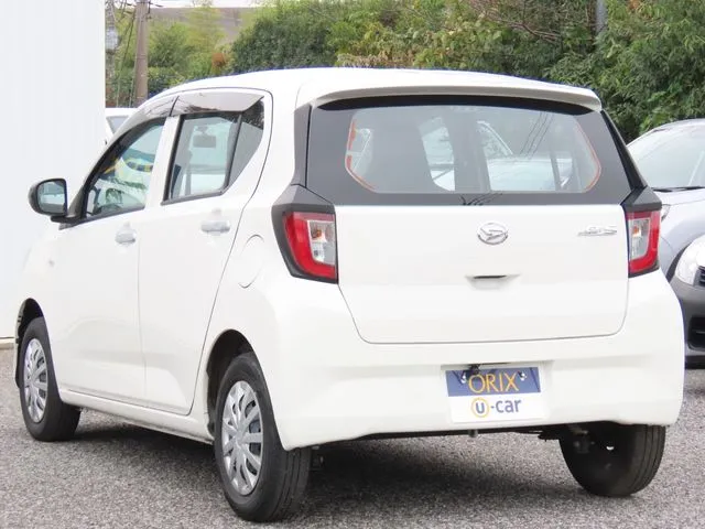 ダイハツ　ミラ　イース