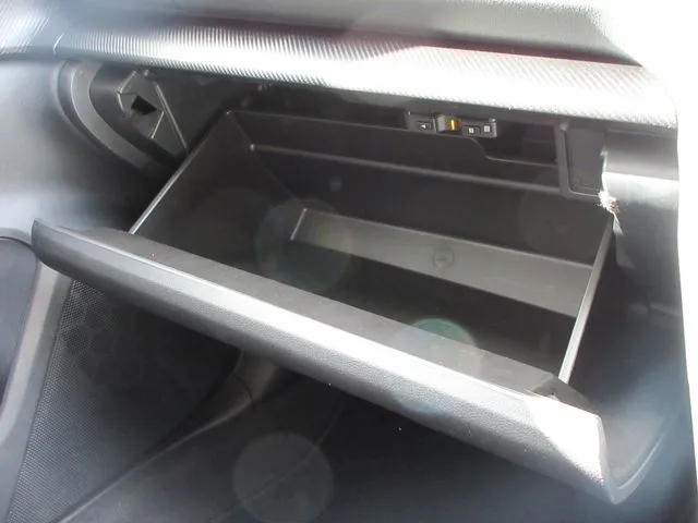 インプレッサスポーツ 4WD(スバル)の車両写真