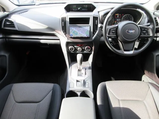 インプレッサスポーツ 4WD(スバル)の車両写真