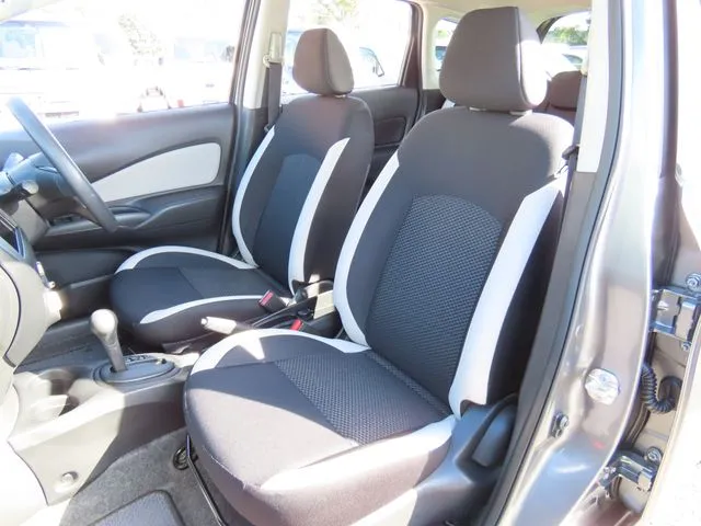 ノート（ニッサン）の車両写真