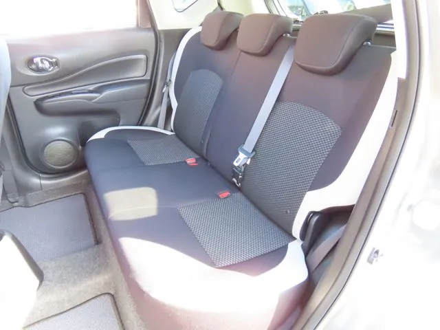 ノート（ニッサン）の車両写真