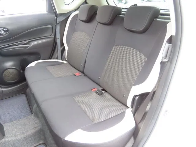 ノート（ニッサン）の車両写真