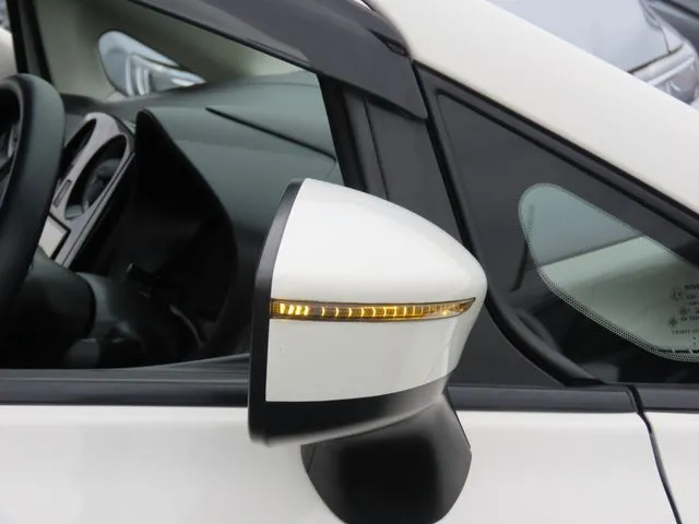 ノート（ニッサン）の車両写真