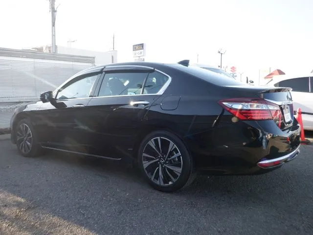 ホンダ　アコード　ハイブリッド