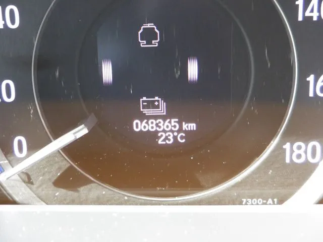 ホンダ　アコード　ハイブリッド