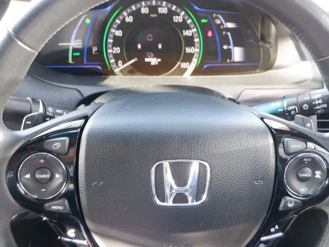 ホンダ　アコード　ハイブリッド