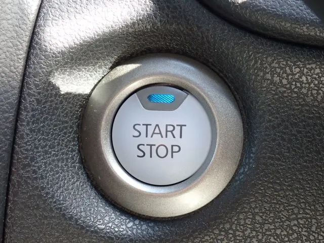 ニッサン　ノート